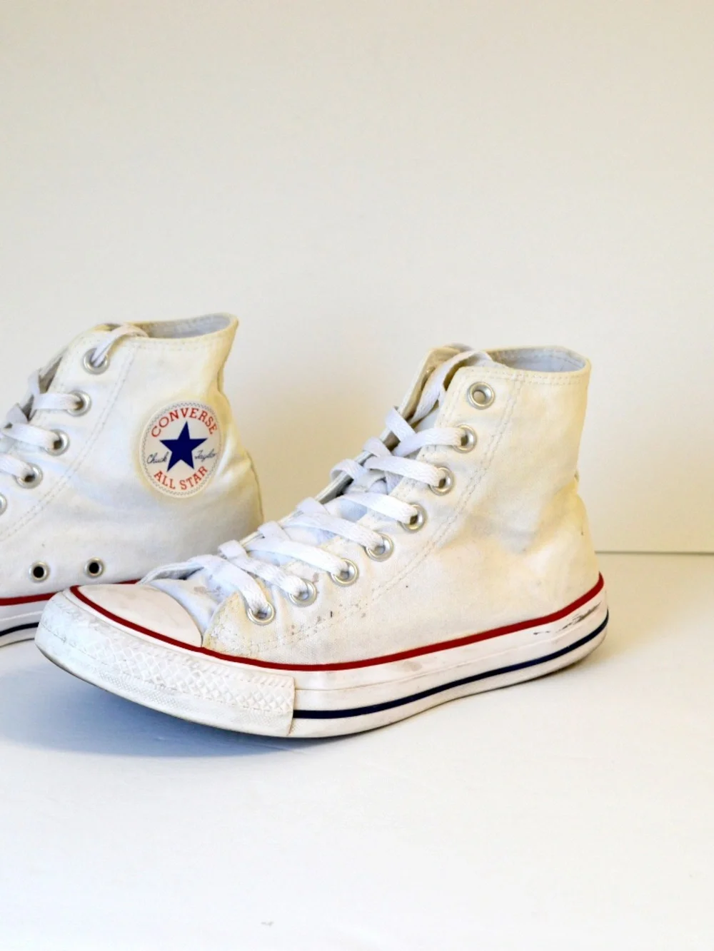 Converse All Stars white canvas chuck hi top woman size 8.5 sneaker shoes